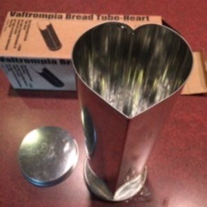 Pampered Chef Bread Tube - Heart